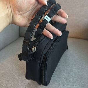 🖤 Authentic Salvatore Ferragamo black Bag with Chain Strap logo!